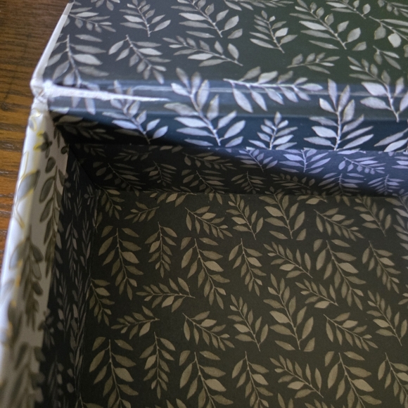 Floral Storage Box - Picture 4 of 9